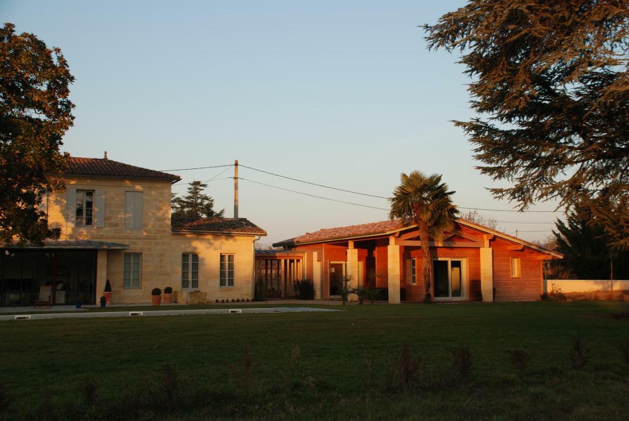 Les Ambeles Saint-Magne-de-Castillon Exterior foto