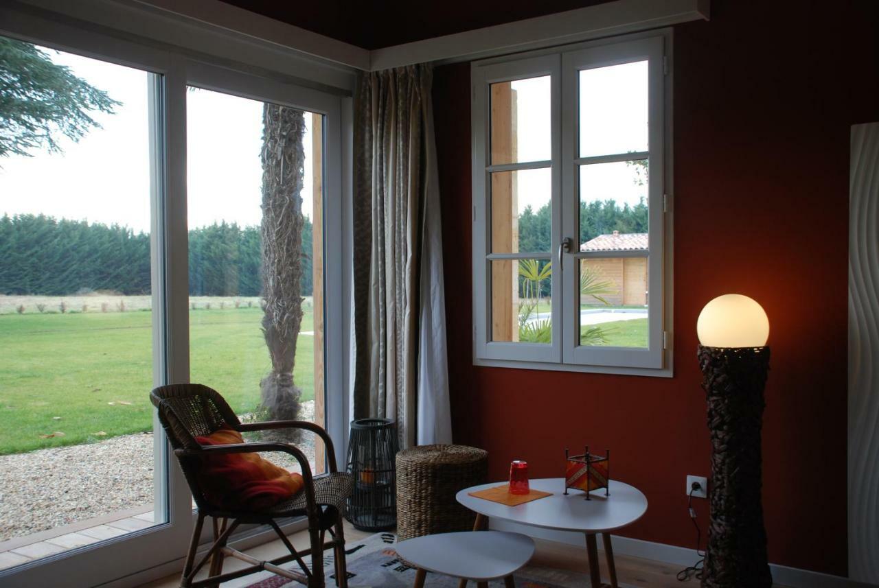 Les Ambeles Saint-Magne-de-Castillon Exterior foto