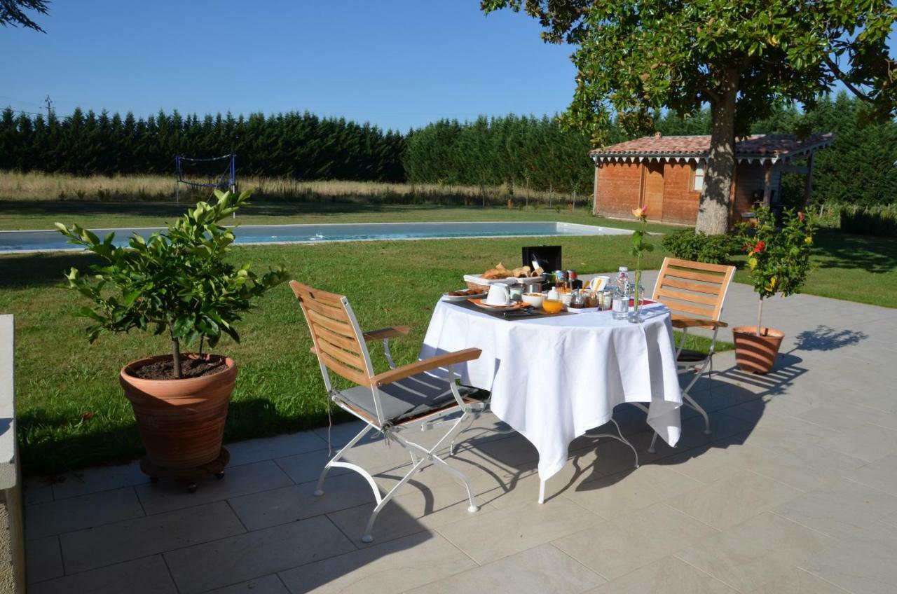 Les Ambeles Saint-Magne-de-Castillon Exterior foto